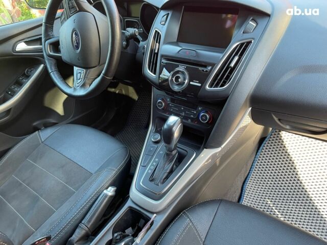 Синий Форд Фокус, объемом двигателя 1.9 л и пробегом 52 тыс. км за 12500 $, фото 14 на Automoto.ua