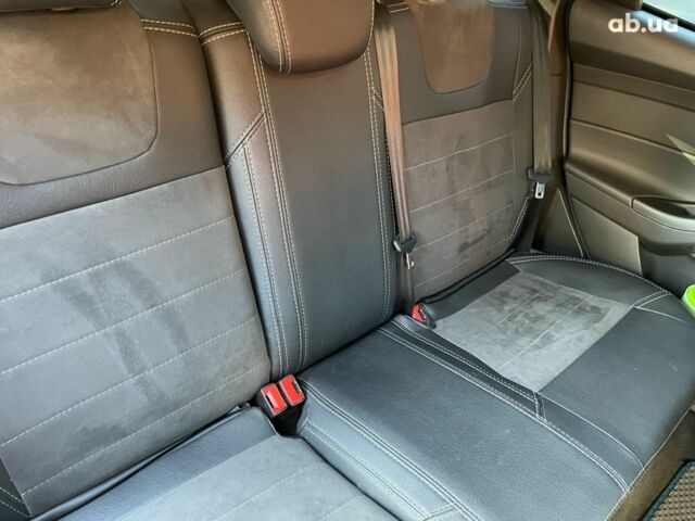 Синий Форд Фокус, объемом двигателя 1.9 л и пробегом 52 тыс. км за 12500 $, фото 17 на Automoto.ua