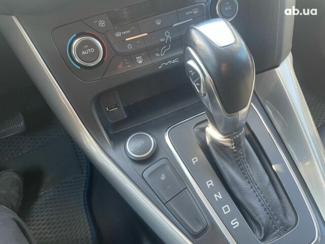 Синий Форд Фокус, объемом двигателя 1.9 л и пробегом 52 тыс. км за 12500 $, фото 11 на Automoto.ua