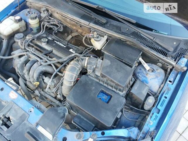 Синій Форд Фокус, об'ємом двигуна 1.6 л та пробігом 401 тис. км за 3000 $, фото 25 на Automoto.ua