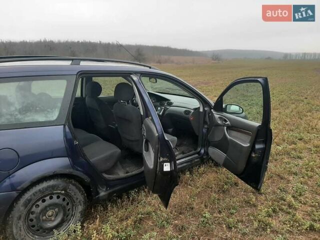 Синій Форд Фокус, об'ємом двигуна 1.6 л та пробігом 390 тис. км за 1100 $, фото 5 на Automoto.ua