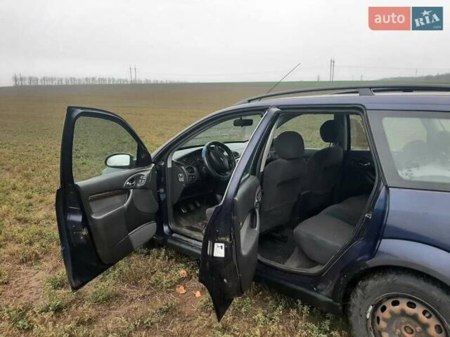 Синій Форд Фокус, об'ємом двигуна 1.6 л та пробігом 390 тис. км за 1100 $, фото 4 на Automoto.ua