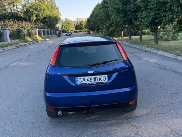 Синій Форд Фокус, об'ємом двигуна 1.6 л та пробігом 180 тис. км за 2700 $, фото 2 на Automoto.ua
