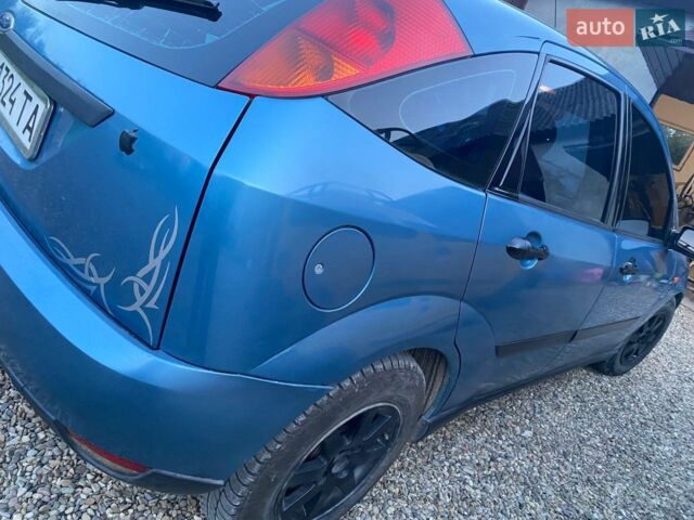 Синій Форд Фокус, об'ємом двигуна 1.8 л та пробігом 372 тис. км за 2800 $, фото 4 на Automoto.ua
