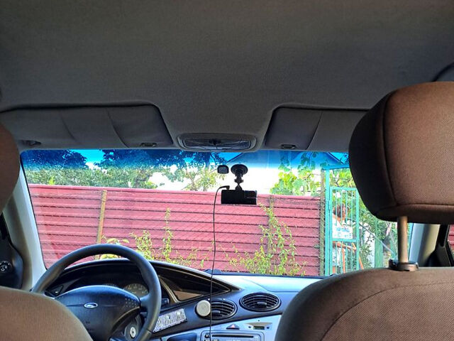 Синій Форд Фокус, об'ємом двигуна 1.6 л та пробігом 255 тис. км за 3100 $, фото 3 на Automoto.ua