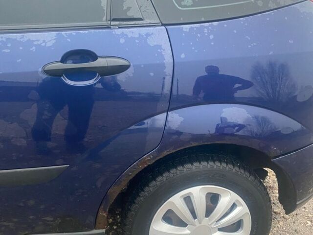 Синій Форд Фокус, об'ємом двигуна 1.8 л та пробігом 255 тис. км за 1800 $, фото 16 на Automoto.ua