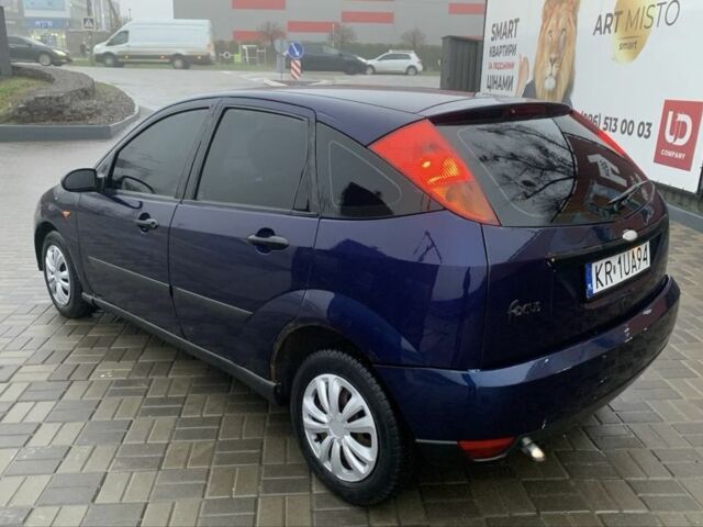 Синій Форд Фокус, об'ємом двигуна 1.8 л та пробігом 245 тис. км за 1400 $, фото 3 на Automoto.ua