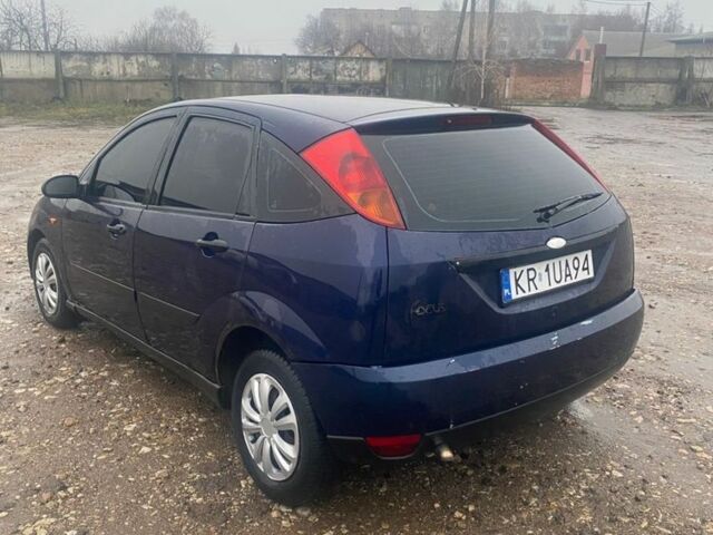 Синій Форд Фокус, об'ємом двигуна 1.8 л та пробігом 255 тис. км за 1800 $, фото 15 на Automoto.ua