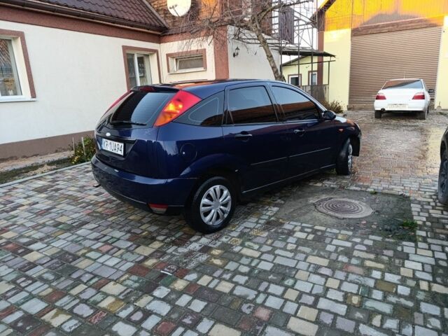 Синий Форд Фокус, объемом двигателя 1.8 л и пробегом 250 тыс. км за 950 $, фото 4 на Automoto.ua
