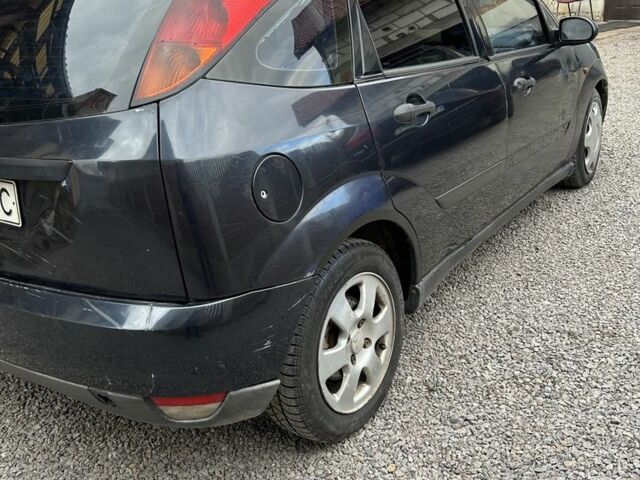 Синий Форд Фокус, объемом двигателя 1.8 л и пробегом 380 тыс. км за 850 $, фото 8 на Automoto.ua