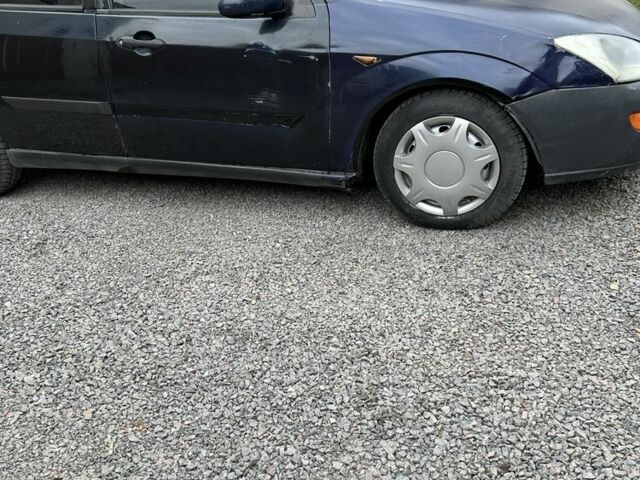 Синий Форд Фокус, объемом двигателя 1.8 л и пробегом 380 тыс. км за 850 $, фото 5 на Automoto.ua