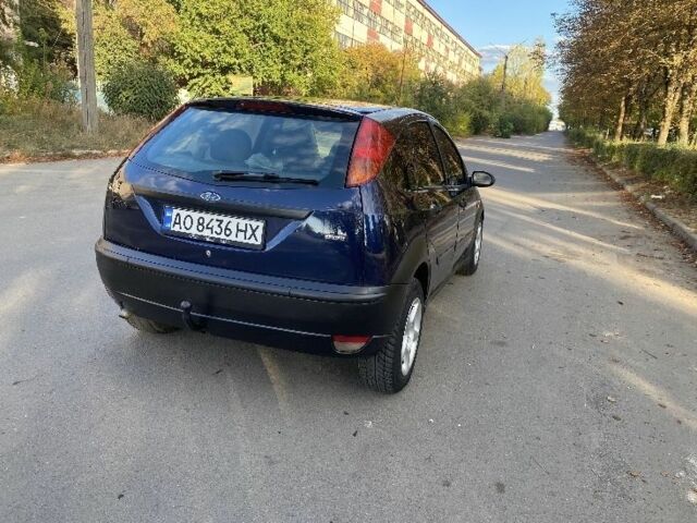 Синій Форд Фокус, об'ємом двигуна 1.8 л та пробігом 330 тис. км за 3216 $, фото 2 на Automoto.ua