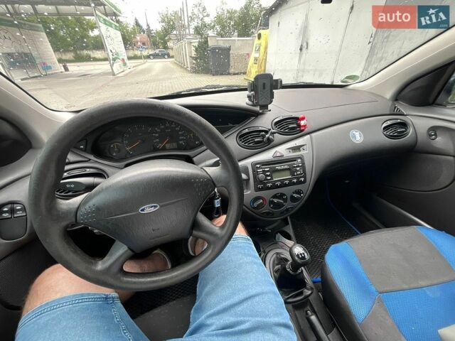 Синий Форд Фокус, объемом двигателя 1.6 л и пробегом 169 тыс. км за 3000 $, фото 8 на Automoto.ua