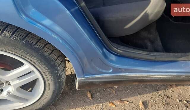 Синий Форд Фокус, объемом двигателя 1.8 л и пробегом 222 тыс. км за 3500 $, фото 12 на Automoto.ua