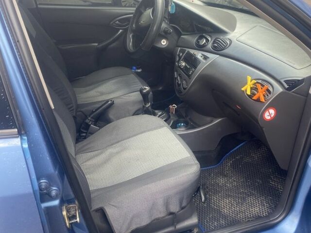 Синій Форд Фокус, об'ємом двигуна 1.6 л та пробігом 290 тис. км за 2700 $, фото 4 на Automoto.ua