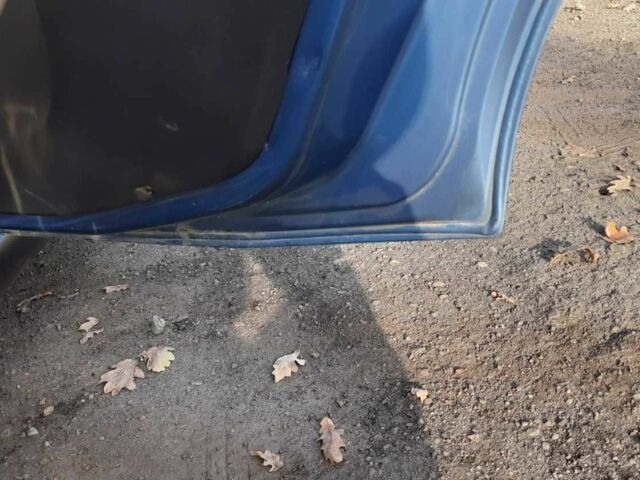 Синій Форд Фокус, об'ємом двигуна 1.8 л та пробігом 230 тис. км за 3300 $, фото 11 на Automoto.ua