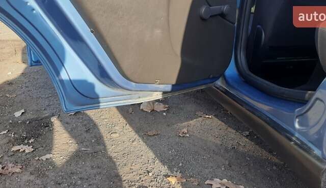 Синий Форд Фокус, объемом двигателя 1.8 л и пробегом 222 тыс. км за 3500 $, фото 9 на Automoto.ua