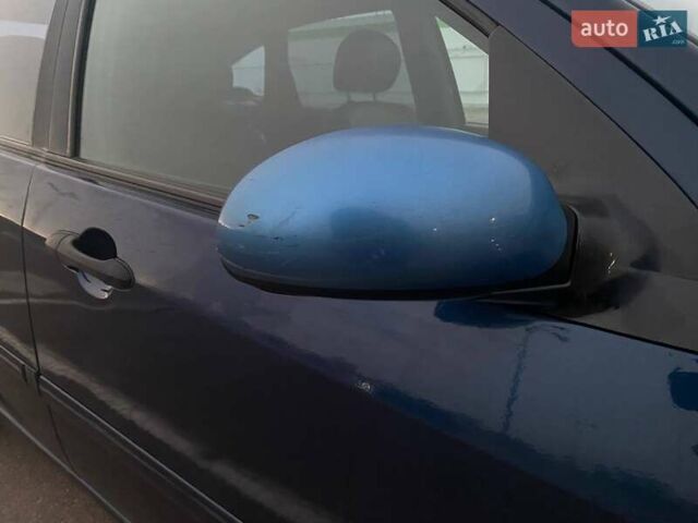 Синій Форд Фокус, об'ємом двигуна 2 л та пробігом 450 тис. км за 3000 $, фото 8 на Automoto.ua
