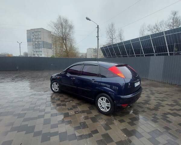 Синий Форд Фокус, объемом двигателя 1.4 л и пробегом 268 тыс. км за 3600 $, фото 2 на Automoto.ua