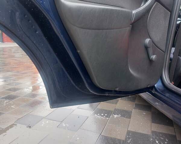 Синий Форд Фокус, объемом двигателя 1.4 л и пробегом 268 тыс. км за 3600 $, фото 11 на Automoto.ua