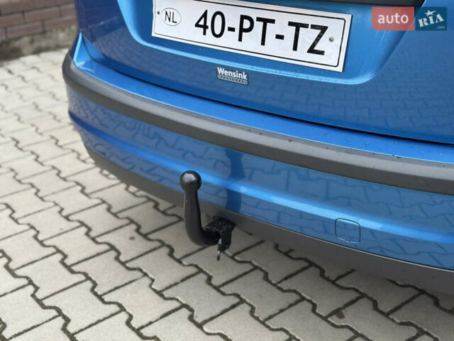Синій Форд Фокус, об'ємом двигуна 1.6 л та пробігом 220 тис. км за 4500 $, фото 12 на Automoto.ua