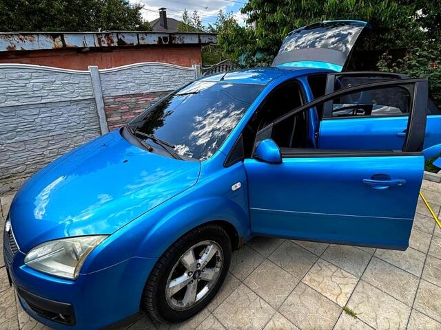 Синий Форд Фокус, объемом двигателя 2 л и пробегом 392 тыс. км за 3100 $, фото 4 на Automoto.ua