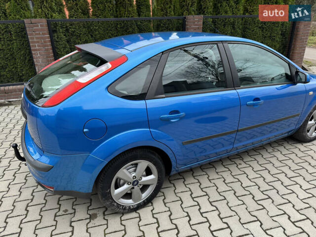 Синій Форд Фокус, об'ємом двигуна 1.6 л та пробігом 220 тис. км за 4500 $, фото 8 на Automoto.ua
