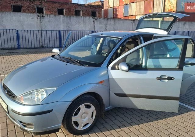 Синий Форд Фокус, объемом двигателя 1.4 л и пробегом 155 тыс. км за 3600 $, фото 10 на Automoto.ua