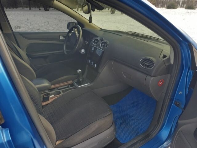 Синій Форд Фокус, об'ємом двигуна 1.6 л та пробігом 435 тис. км за 3350 $, фото 15 на Automoto.ua