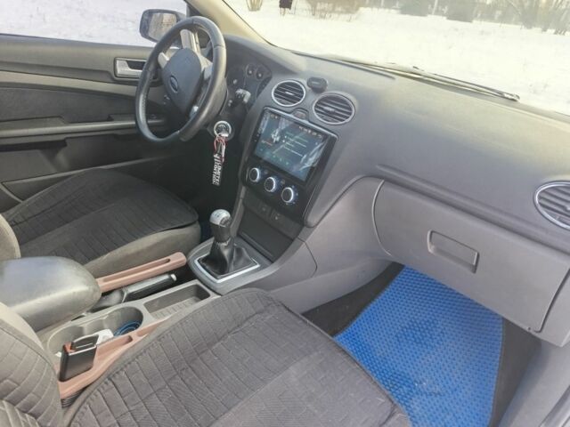 Синій Форд Фокус, об'ємом двигуна 1.6 л та пробігом 435 тис. км за 3350 $, фото 14 на Automoto.ua