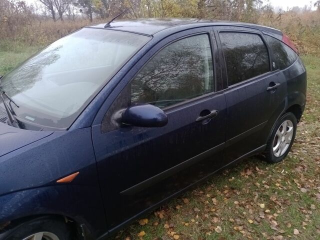 Синій Форд Фокус, об'ємом двигуна 1 л та пробігом 330 тис. км за 2200 $, фото 4 на Automoto.ua