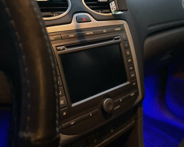 Синій Форд Фокус, об'ємом двигуна 2 л та пробігом 305 тис. км за 4000 $, фото 3 на Automoto.ua