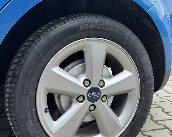 Синій Форд Фокус, об'ємом двигуна 1.6 л та пробігом 220 тис. км за 4500 $, фото 5 на Automoto.ua