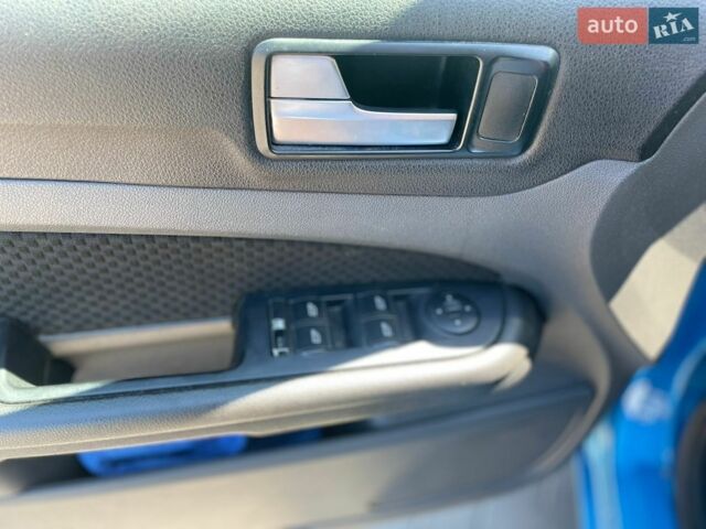 Синій Форд Фокус, об'ємом двигуна 2 л та пробігом 455 тис. км за 3200 $, фото 13 на Automoto.ua