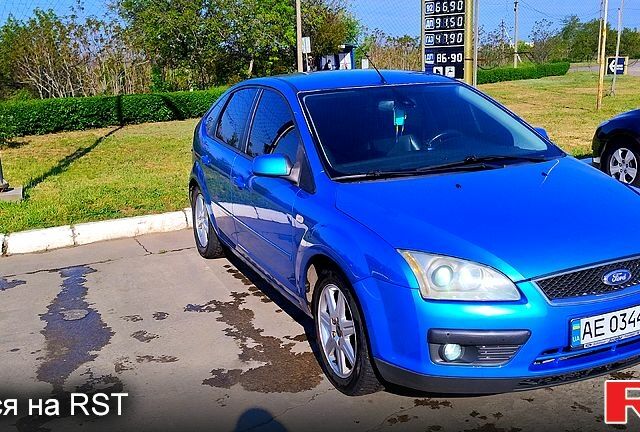 Синий Форд Фокус, объемом двигателя 2 л и пробегом 320 тыс. км за 4400 $, фото 5 на Automoto.ua