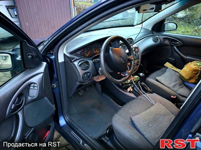 Синій Форд Фокус, об'ємом двигуна 1.6 л та пробігом 32000 тис. км за 2200 $, фото 4 на Automoto.ua