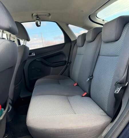 Синий Форд Фокус, объемом двигателя 1.39 л и пробегом 199 тыс. км за 3450 $, фото 15 на Automoto.ua