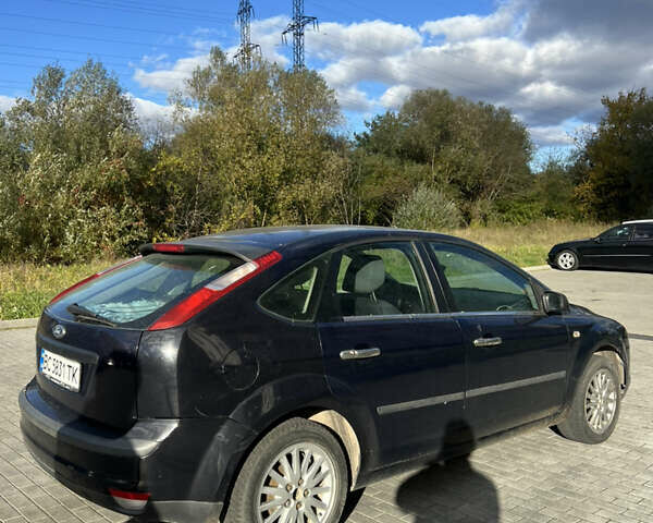 Синий Форд Фокус, объемом двигателя 1.4 л и пробегом 240 тыс. км за 3800 $, фото 3 на Automoto.ua