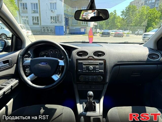 Синий Форд Фокус, объемом двигателя 2 л и пробегом 0 тыс. км за 4200 $, фото 3 на Automoto.ua
