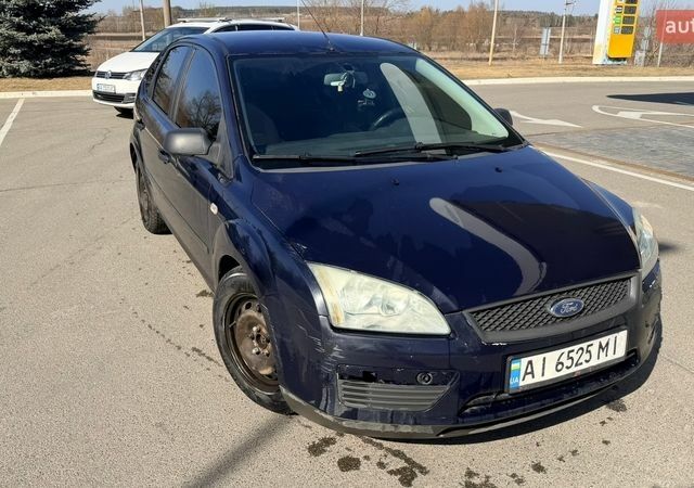 Синій Форд Фокус, об'ємом двигуна 1.6 л та пробігом 350 тис. км за 4100 $, фото 3 на Automoto.ua