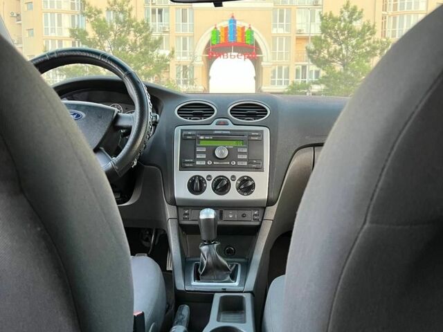 Синий Форд Фокус, объемом двигателя 1.6 л и пробегом 192 тыс. км за 3800 $, фото 12 на Automoto.ua