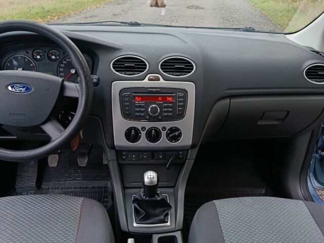 Синий Форд Фокус, объемом двигателя 1.6 л и пробегом 347 тыс. км за 4700 $, фото 16 на Automoto.ua