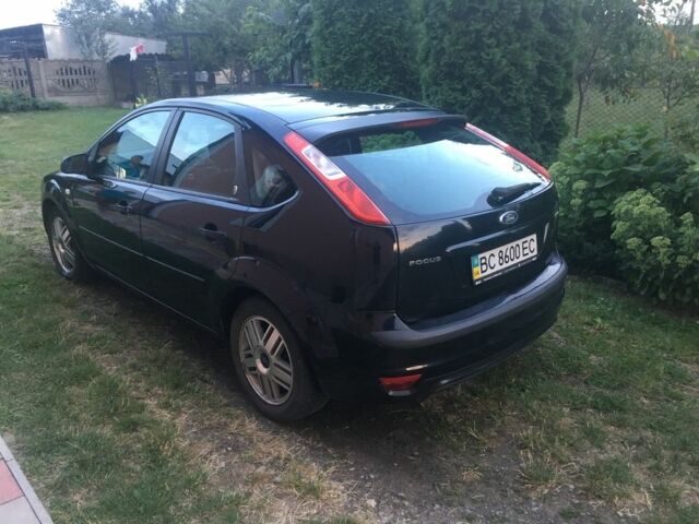 Синий Форд Фокус, объемом двигателя 1.8 л и пробегом 310 тыс. км за 3550 $, фото 5 на Automoto.ua