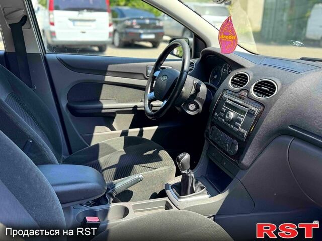 Синий Форд Фокус, объемом двигателя 2 л и пробегом 0 тыс. км за 4200 $, фото 4 на Automoto.ua