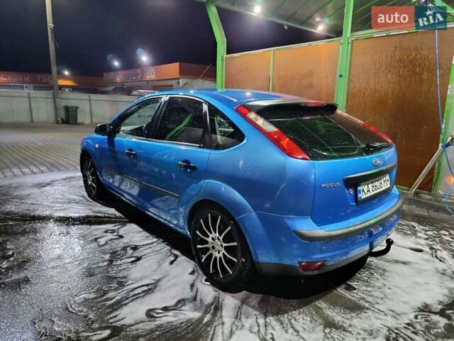 Синий Форд Фокус, объемом двигателя 1.6 л и пробегом 220 тыс. км за 6300 $, фото 2 на Automoto.ua