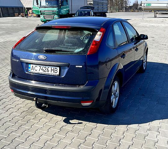 Синий Форд Фокус, объемом двигателя 2 л и пробегом 322 тыс. км за 4000 $, фото 6 на Automoto.ua