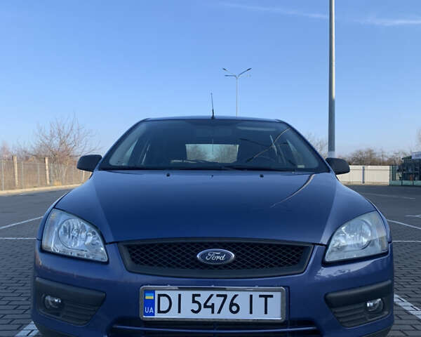 Синий Форд Фокус, объемом двигателя 1.56 л и пробегом 250 тыс. км за 4200 $, фото 2 на Automoto.ua
