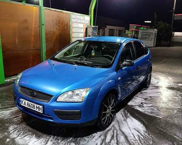Синий Форд Фокус, объемом двигателя 1.6 л и пробегом 220 тыс. км за 6300 $, фото 3 на Automoto.ua