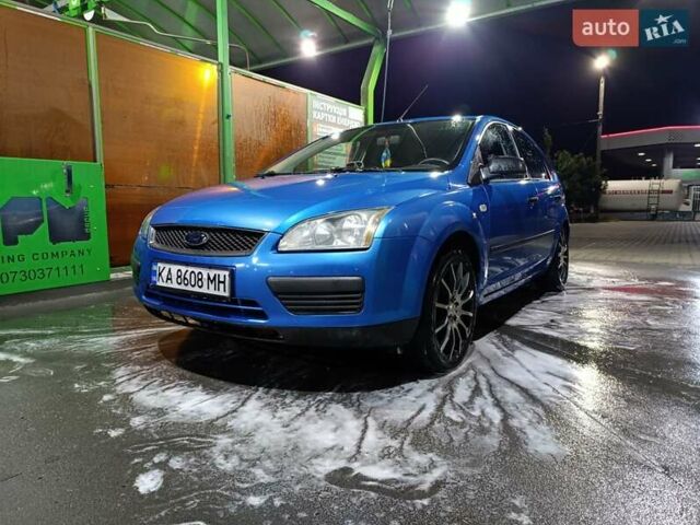 Синий Форд Фокус, объемом двигателя 1.6 л и пробегом 220 тыс. км за 6300 $, фото 1 на Automoto.ua