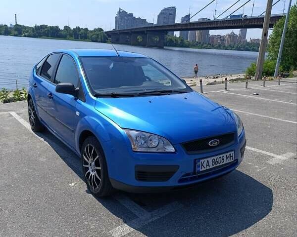 Синий Форд Фокус, объемом двигателя 1.6 л и пробегом 220 тыс. км за 6300 $, фото 9 на Automoto.ua
